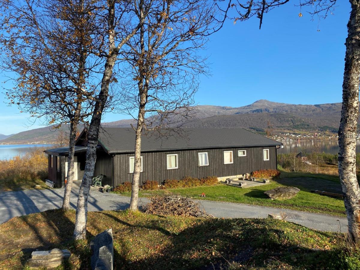 Skoghus Hostel Silsand Bagian luar foto