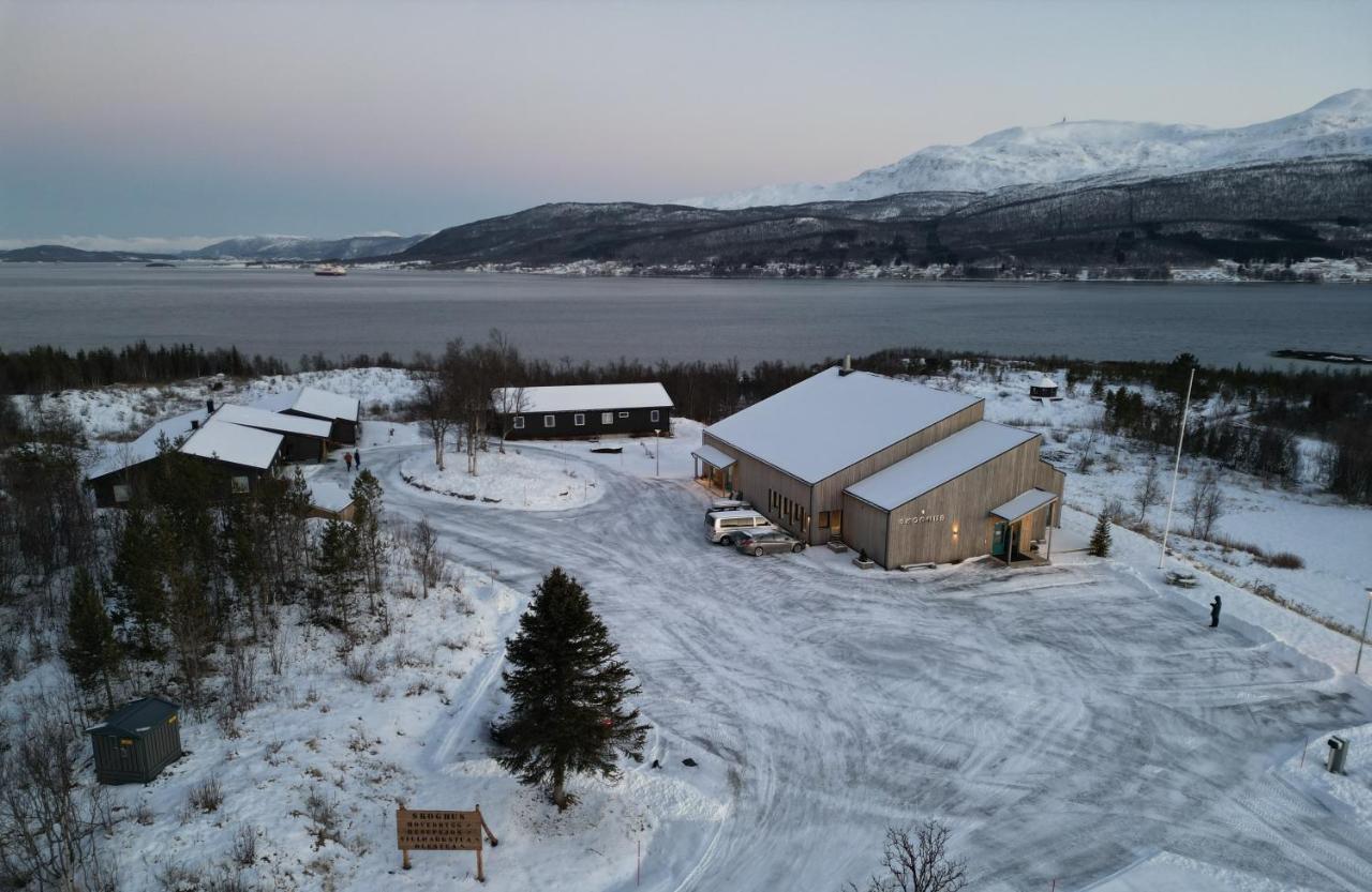 Skoghus Hostel Silsand Bagian luar foto