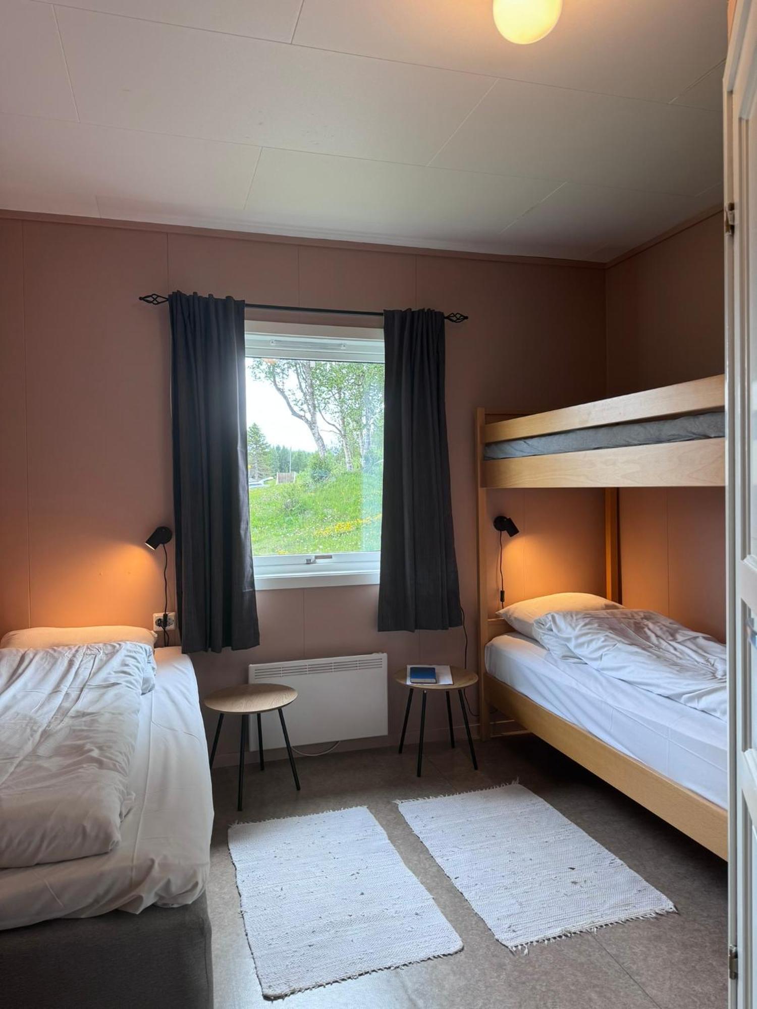 Skoghus Hostel Silsand Bagian luar foto