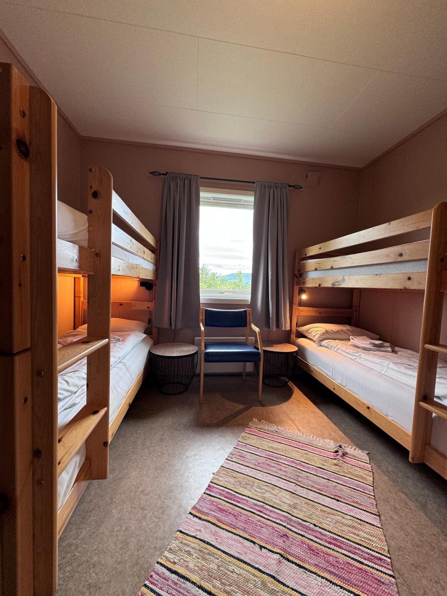 Skoghus Hostel Silsand Bagian luar foto