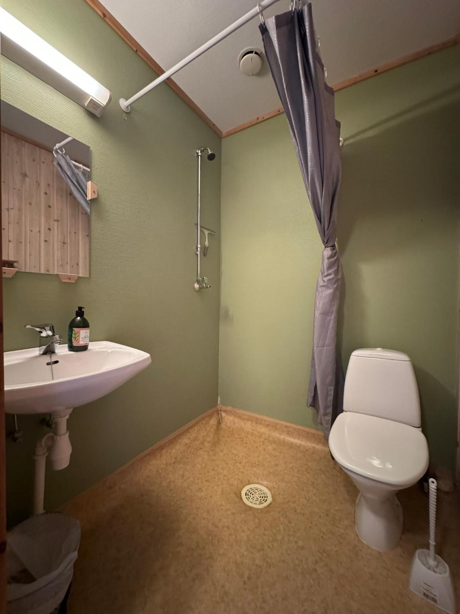 Skoghus Hostel Silsand Bagian luar foto