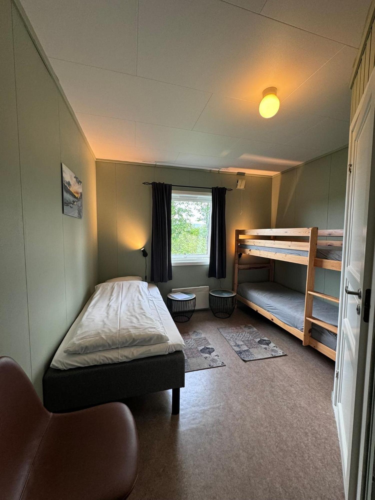 Skoghus Hostel Silsand Bagian luar foto