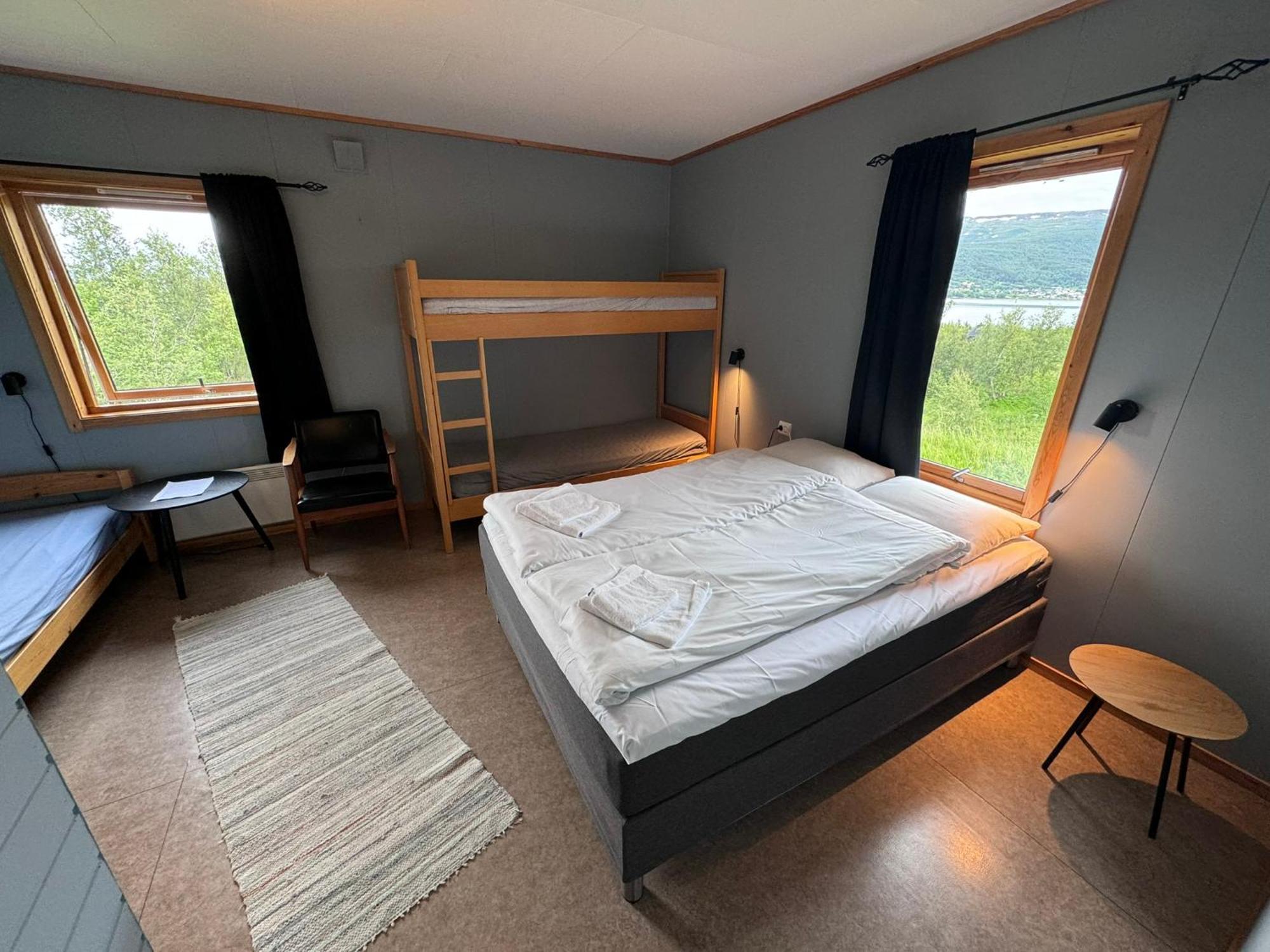Skoghus Hostel Silsand Bagian luar foto