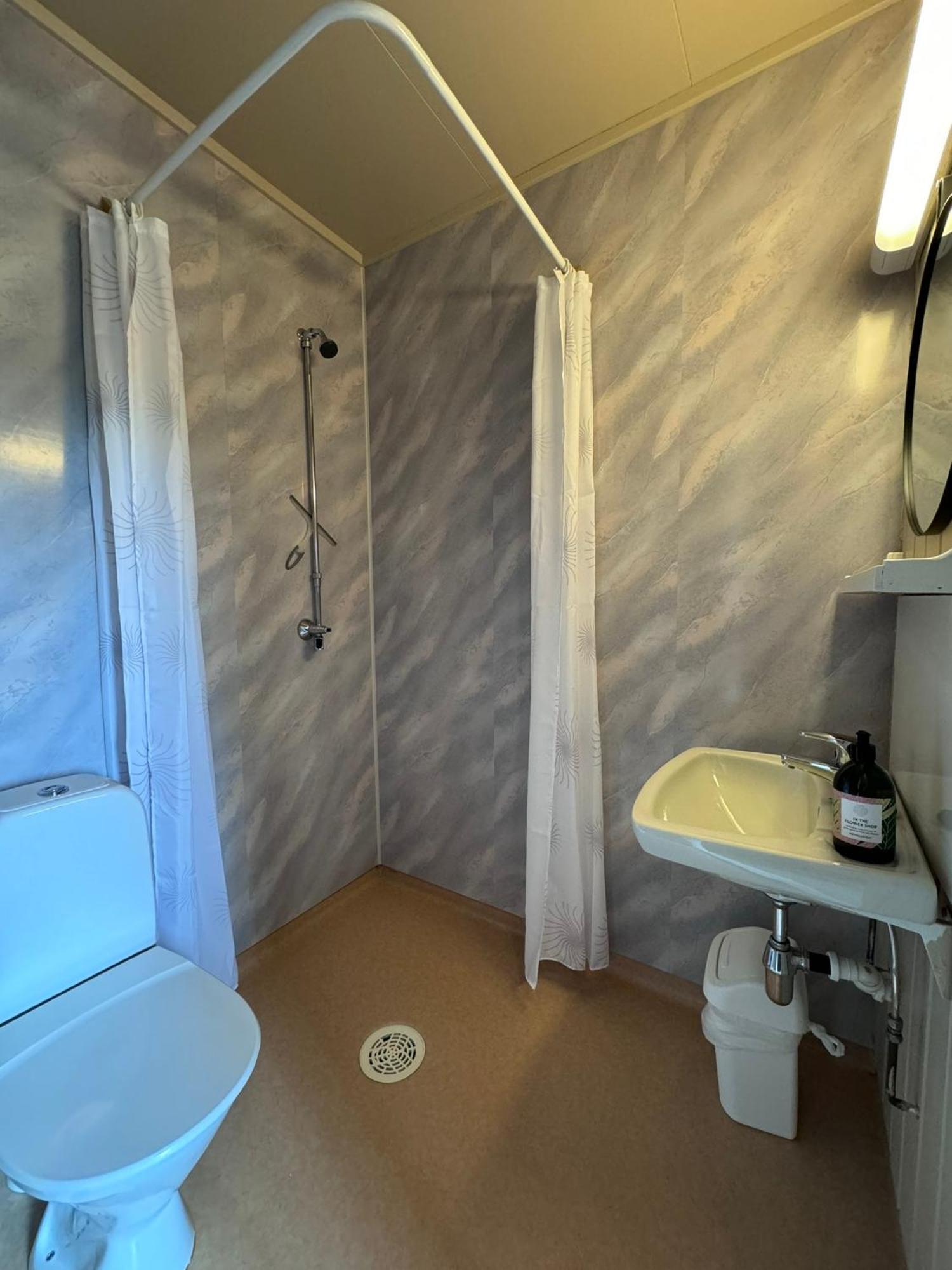 Skoghus Hostel Silsand Bagian luar foto