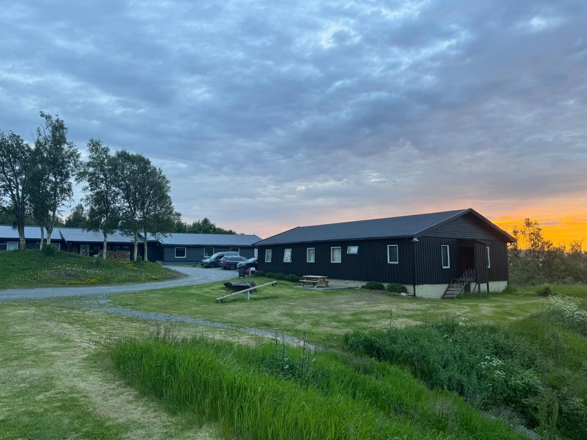 Skoghus Hostel Silsand Bagian luar foto